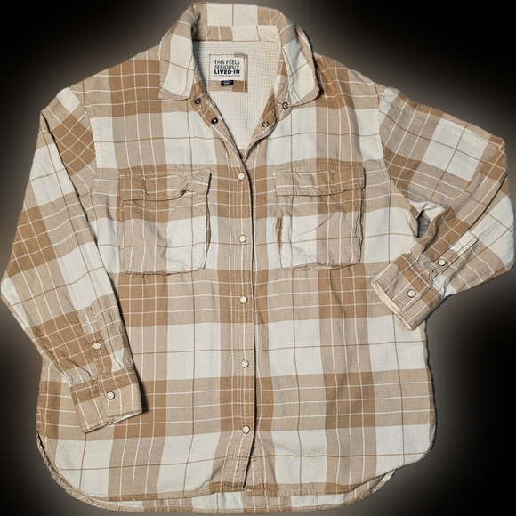 Tan and White Plaid Button-Up Shirt American Eagle Lived In Flannel Small Snaps - Picture 1 of 12